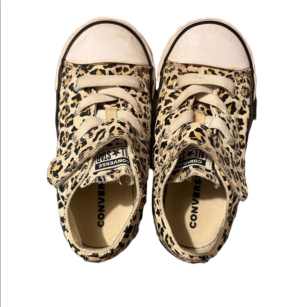 Little Girl converse, size 9, cheetah print.